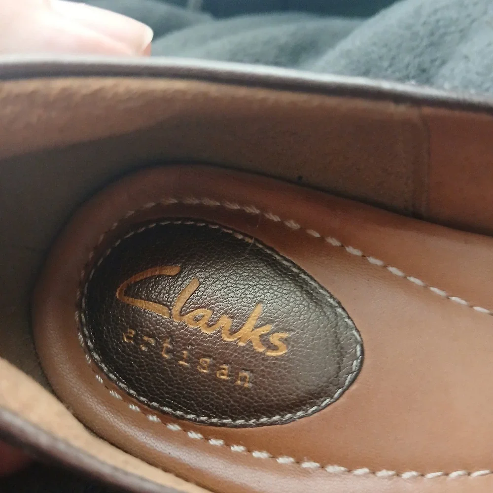 Clarks Artisan Wedge Pumps 8.5 Bronze‎ Metallic Leather Buckle Office Comfort